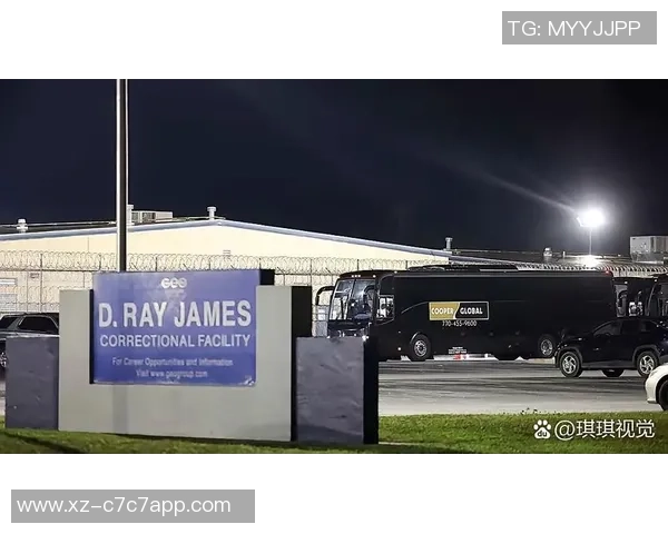 亚特兰大机场航班延误罗马全队深夜滞留难以启程